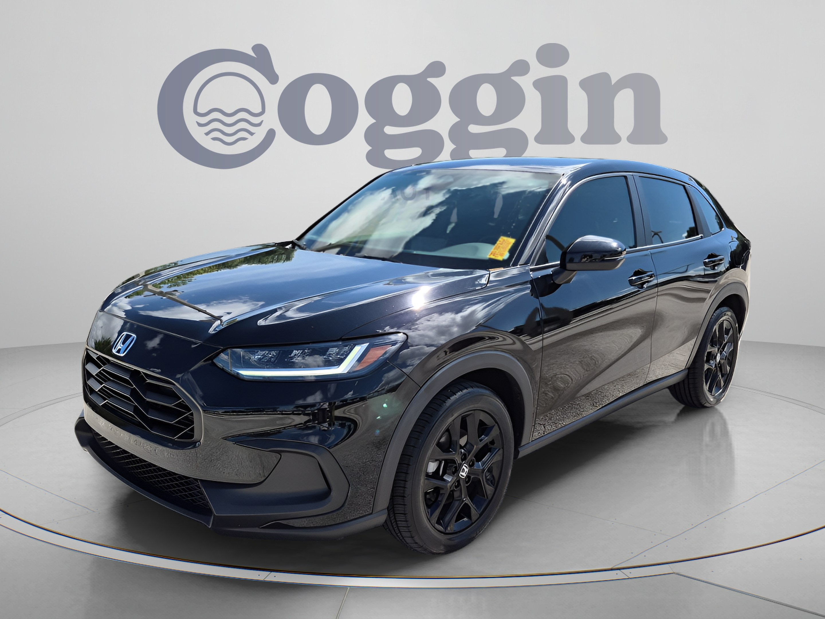 Certified 2025 Honda HR-V Sport image 2