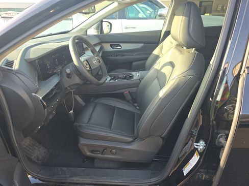 Used 2025 Nissan Murano SL AWD/4WD image 13