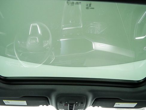 Used 2024 Audi Q3 2.0T Premium Plus w/ Premium Plus Package image 22