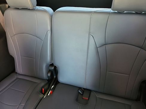 Used 2018 Buick Enclave Premium w/ Experience Buick Package image 14