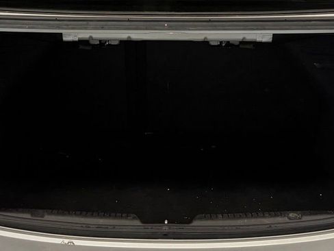 Used 2015 Hyundai Elantra SE w/ Option Group 02 FWD image 23