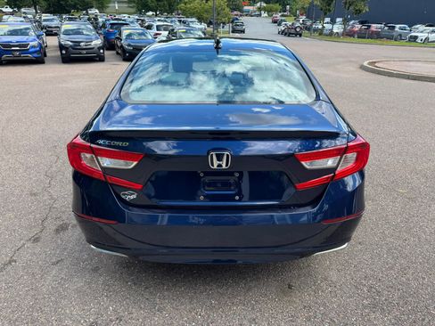 Used 2018 Honda Accord EX-L image 6
