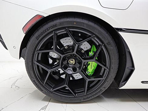 Used 2026 Lamborghini Temerario AWD/4WD image 43