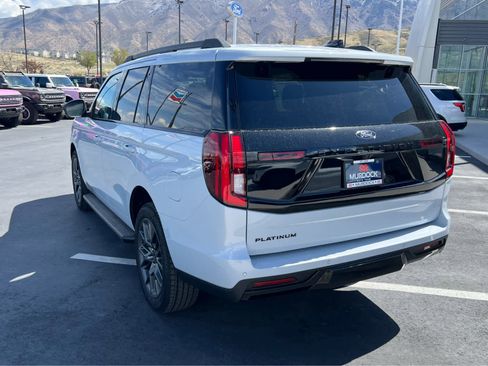 New 2026 Ford Expedition Platinum image 10