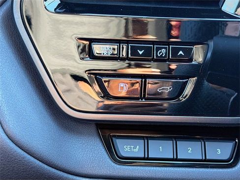 New 2026 Lexus TX 500h AWD image 39