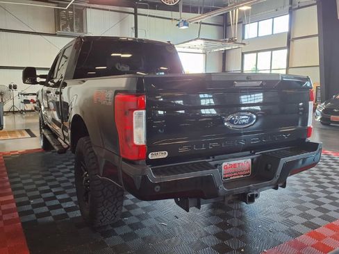 Used 2019 Ford F250 Lariat w/ Lariat Value Package AWD/4WD image 4