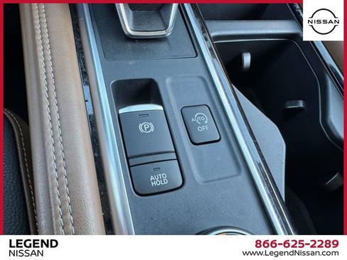 Used 2022 Nissan Pathfinder Platinum AWD/4WD image 28