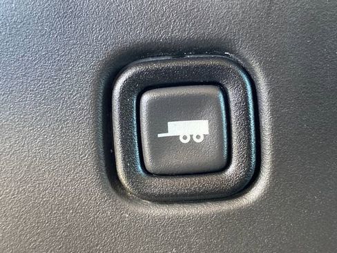 Used 2015 GMC Savana 3500 Extended image 28