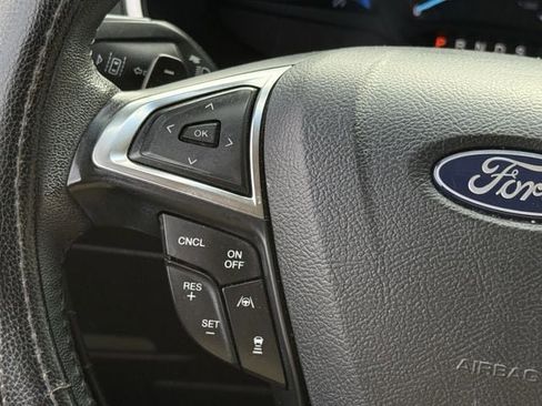 Used 2019 Ford Edge SEL w/ Equipment Group 201A AWD/4WD image 12
