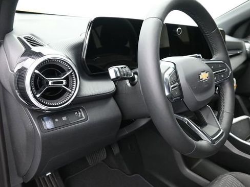 New 2026 Chevrolet Equinox LT w/ Safety and Technology Package FWD image 26