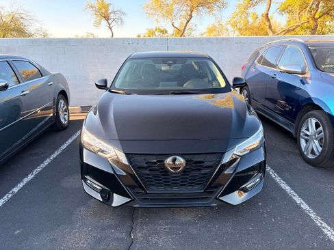 Used 2023 Nissan Sentra SR w/ Midnight Edition Package FWD image 3