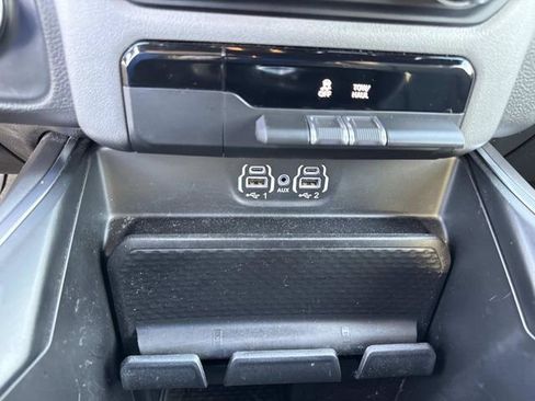 Used 2024 RAM 1500 Big Horn RWD image 26