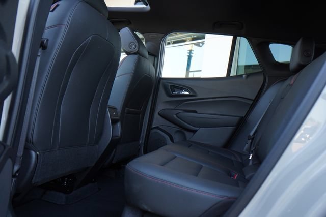 Used 2026 Chevrolet Trax RS w/ Sunroof Package FWD image 24