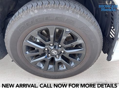Used 2023 Lexus GX 460 w/ Black Line Special Edition AWD/4WD image 8