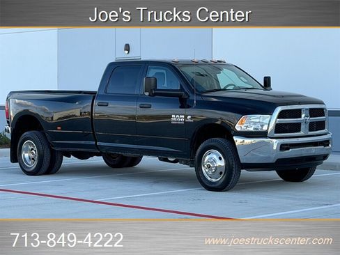 Used 2017 RAM 3500 Tradesman w/ Chrome Appearance Group image 11