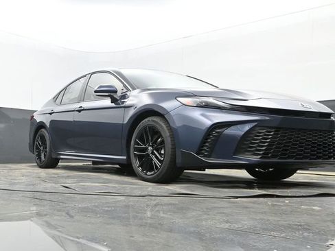 New 2026 Toyota Camry SE image 23