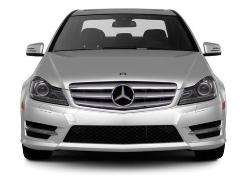 Used 2010 Mercedes-Benz C 300 Sedan image 4