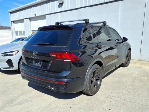 Used 2024 Volkswagen Tiguan SE R-Line image 4