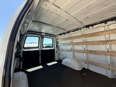 Used 2025 GMC Savana 2500 w/ Driver Convenience Package RWD image 17