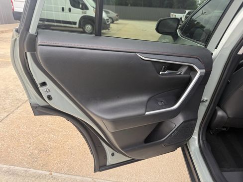 Used 2019 Toyota RAV4 Adventure AWD/4WD image 14