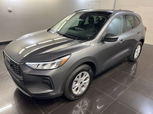New 2026 Ford Escape Active w/ Tech Pack #1 AWD/4WD image 3
