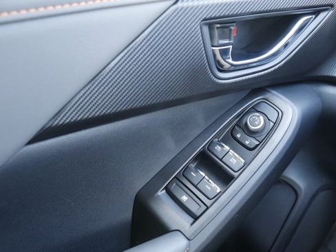 Certified 2025 Subaru Crosstrek 2.5i Limited w/ Crosstrek Mirror Package image 23