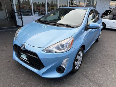 Used 2015 Toyota Prius C Two FWD image 1