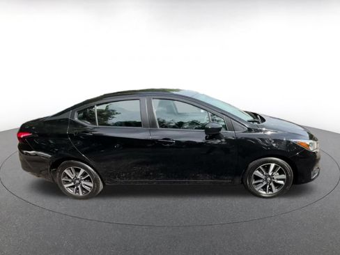 Used 2025 Nissan Versa SV FWD image 15