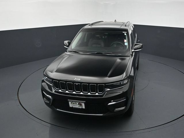 Used 2023 Jeep Grand Cherokee Limited w/ Luxury Tech Group II AWD/4WD image 13