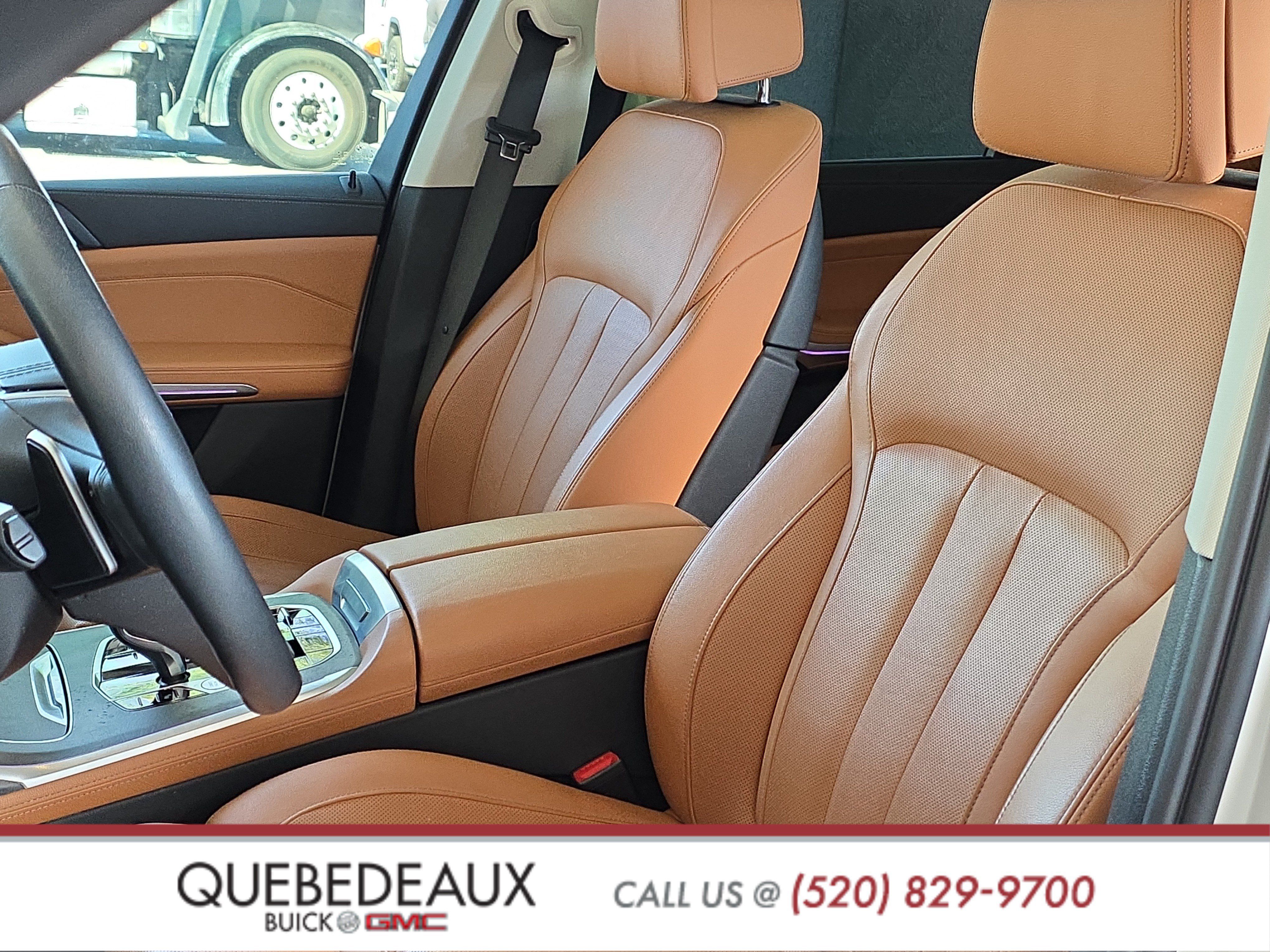 Used 2022 BMW X7 xDrive40i w/ Premium Package AWD/4WD image 11