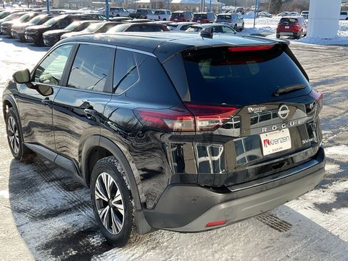 Used 2023 Nissan Rogue SV image 6