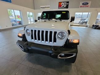 Used 2019 Jeep Wrangler Unlimited Sahara AWD/4WD video 2
