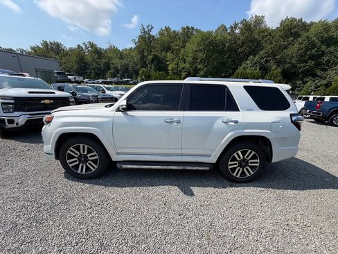 Used 2017 Toyota 4Runner Limited AWD/4WD image 15