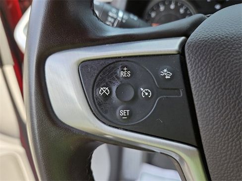 Used 2023 GMC Acadia SLT image 27