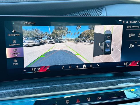 Certified 2024 BMW 760i xDrive 760i xDrive w/ Executive Package image 43