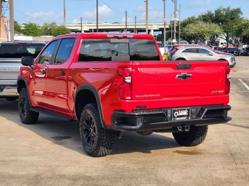 Used 2024 Chevrolet Silverado 1500 ZR2 w/ Technology Package AWD/4WD image 5