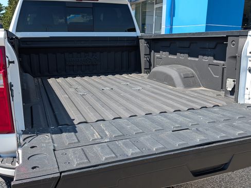 Certified 2023 Chevrolet Silverado 3500 High Country w/ Z71 Off-Road Package AWD/4WD image 10