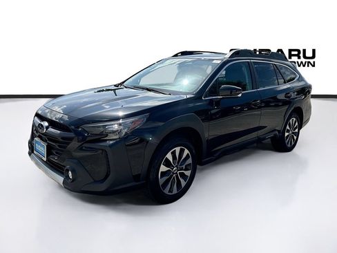 Used 2025 Subaru Outback Limited AWD/4WD image 3