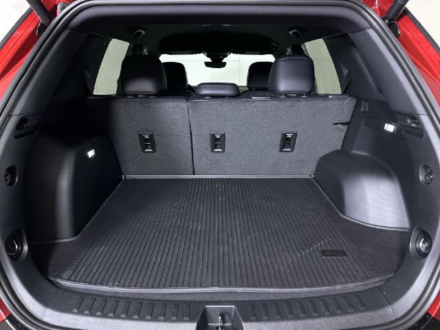 New 2027 GMC Terrain AT4 w/ Convenience Package III AWD/4WD image 28