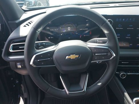 New 2026 Chevrolet Traverse LT w/ Driver Confidence Package FWD image 17