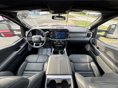 New 2025 Ford F250 Platinum image 21