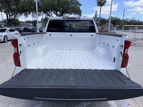 Used 2025 Chevrolet Silverado 1500 LT AWD/4WD image 17