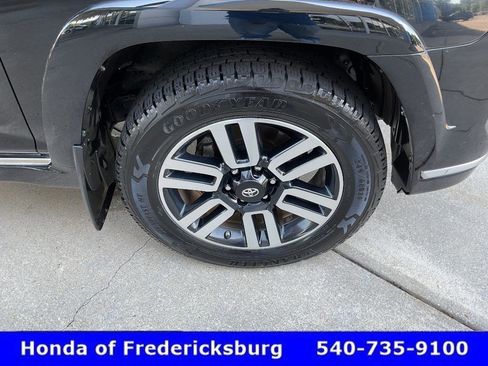 Used 2018 Toyota 4Runner Limited AWD/4WD image 12
