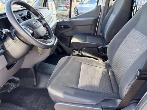 Used 2025 Ford Transit 250 Low Roof w/ Exterior Upgrade Package RWD image 18
