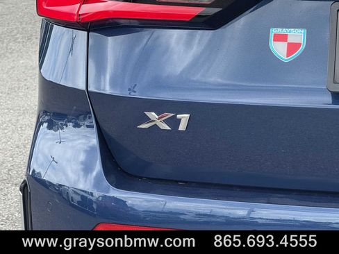 Used 2025 BMW X1 xDrive28i w/ Premium Package image 32
