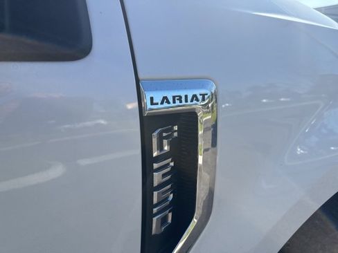 Used 2017 Ford F250 Lariat image 11