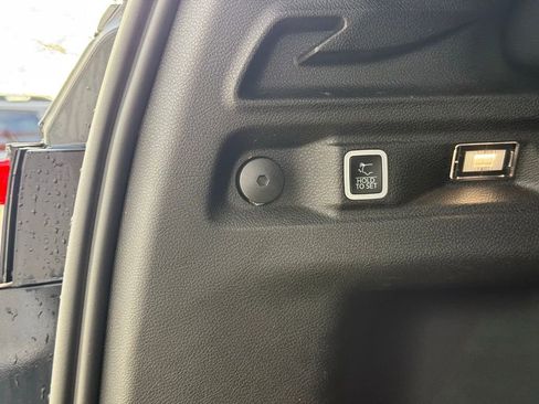 Certified 2025 Jeep Grand Cherokee L Limited w/ Black Appearance Package AWD/4WD image 41