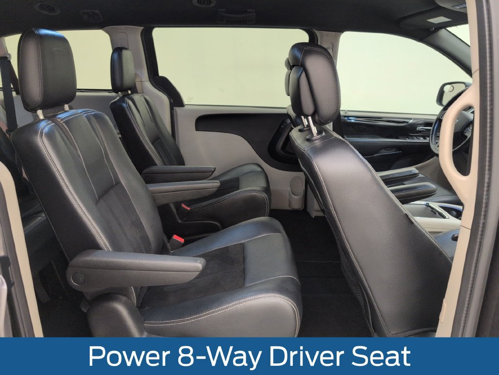 Used 2017 Dodge Grand Caravan SXT FWD image 16
