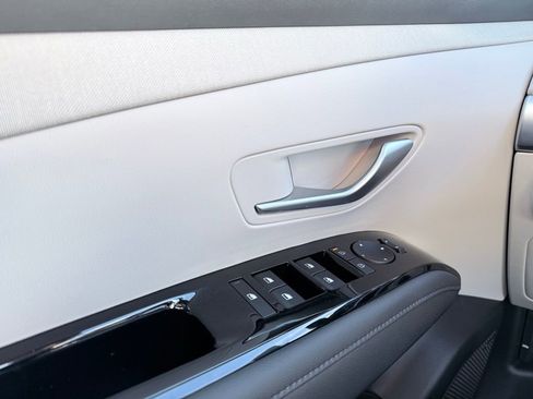 New 2026 Hyundai Tucson Limited AWD/4WD image 12