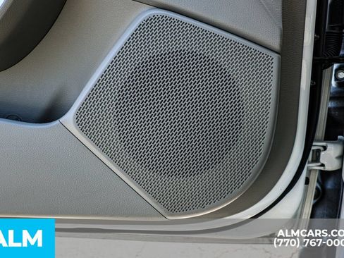 Used 2025 Kia Soul LX FWD image 46